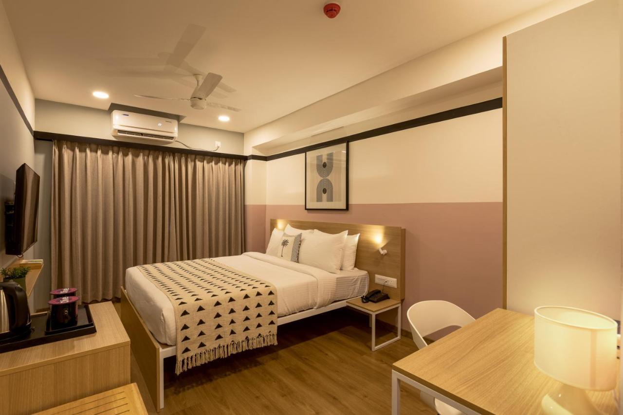 Olive Hotel Indiranagar 100Ft Road By Embassy Group 班加罗尔 外观 照片